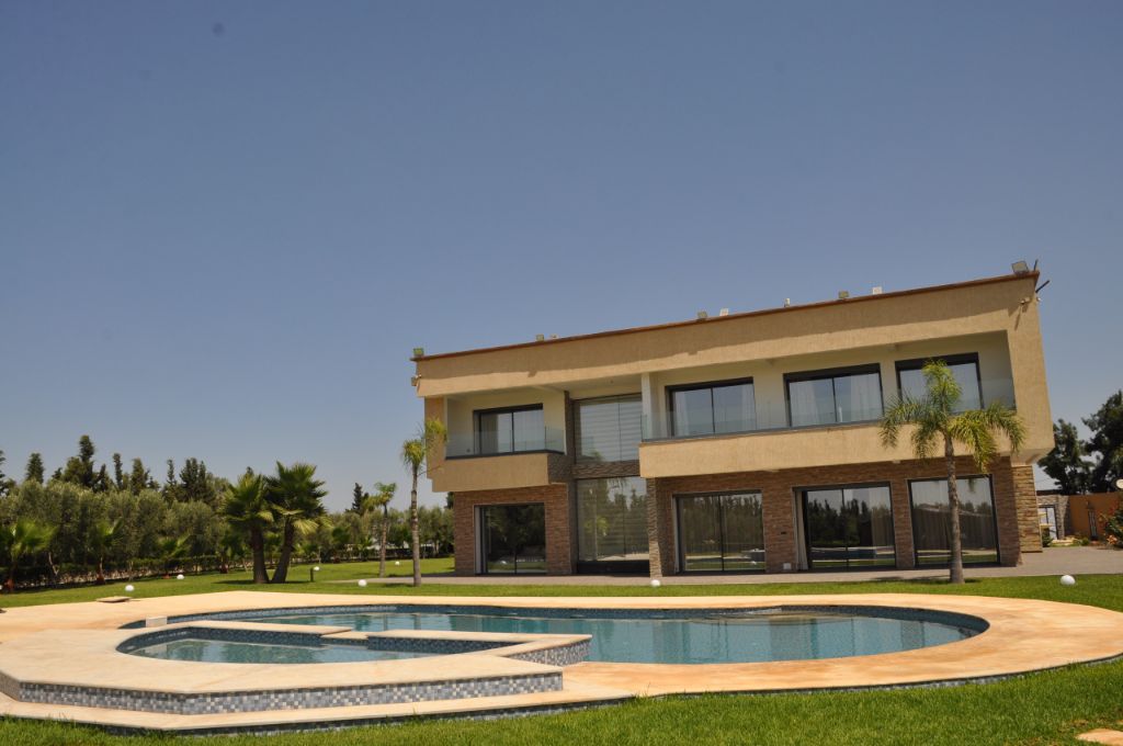 Swimming pool at Golden Palace